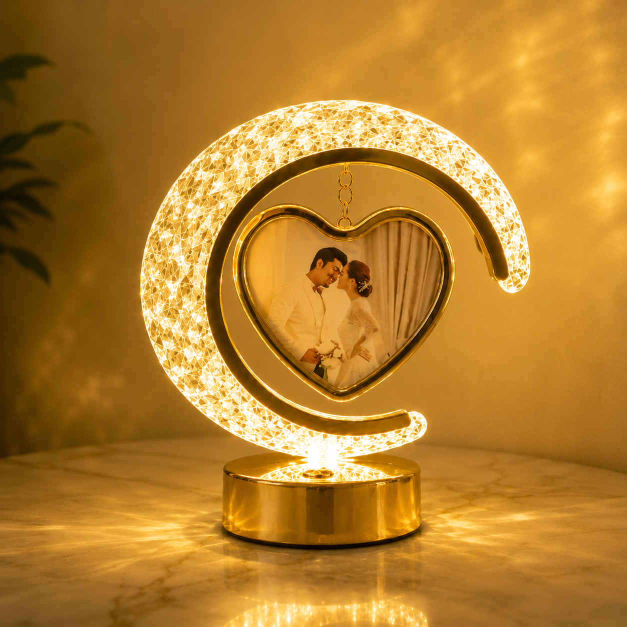 Modern LED photo frames with round and heart shapes, personalized for couples and families.