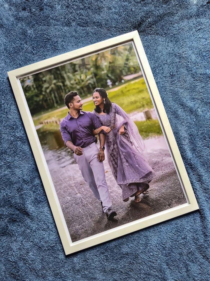 Single photo with small border - Photo frames