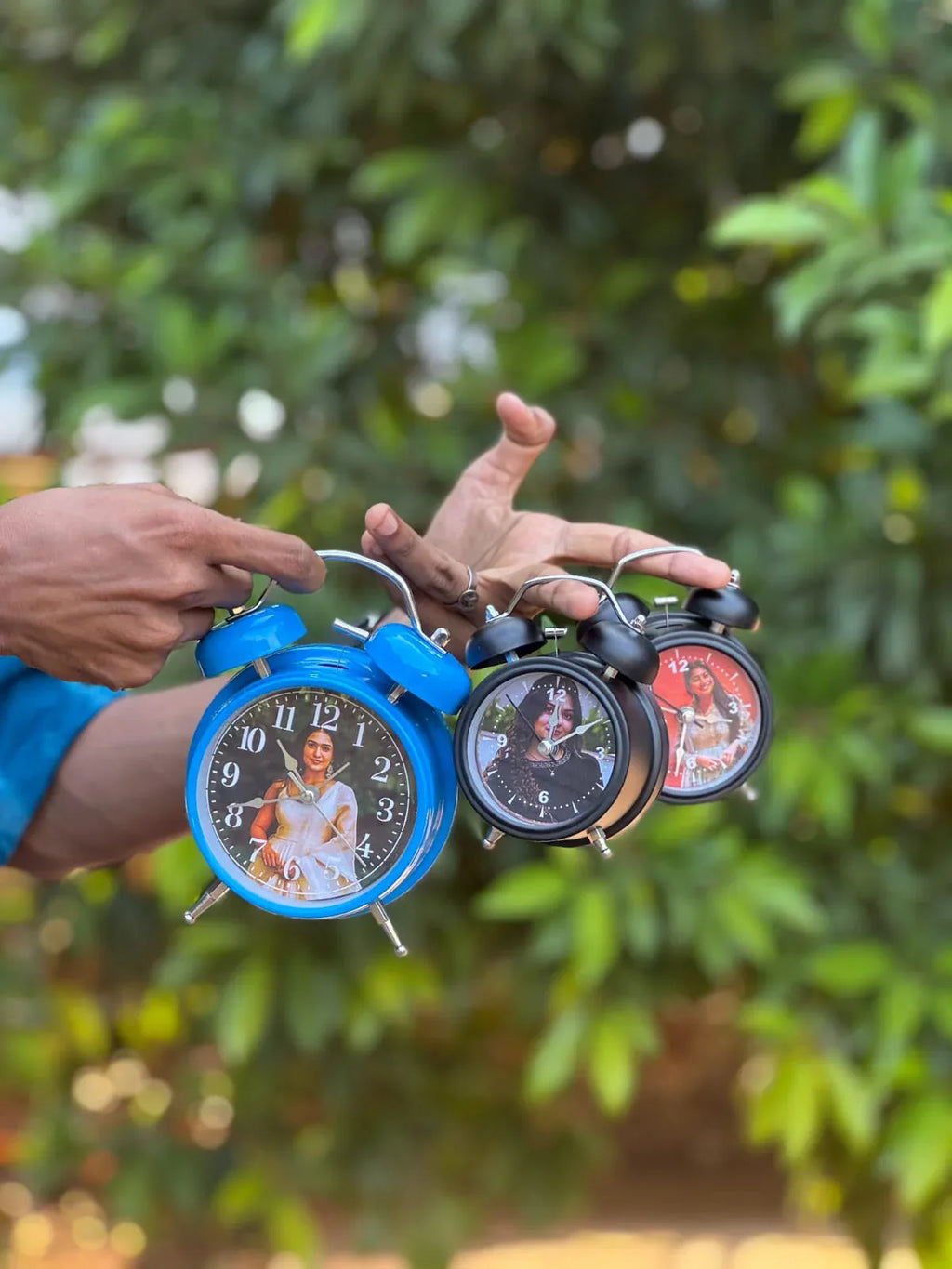 Big alarm clock - Photo frames