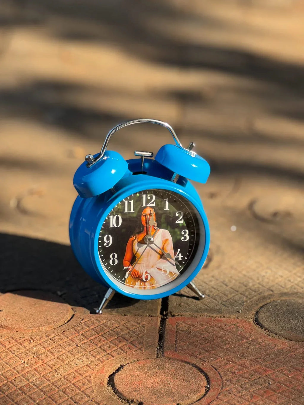 Big alarm clock - Photo frames